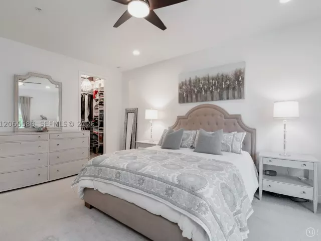 Продажа дома по адресу 22936 Clear Echo Dr 35 - фото 9043829