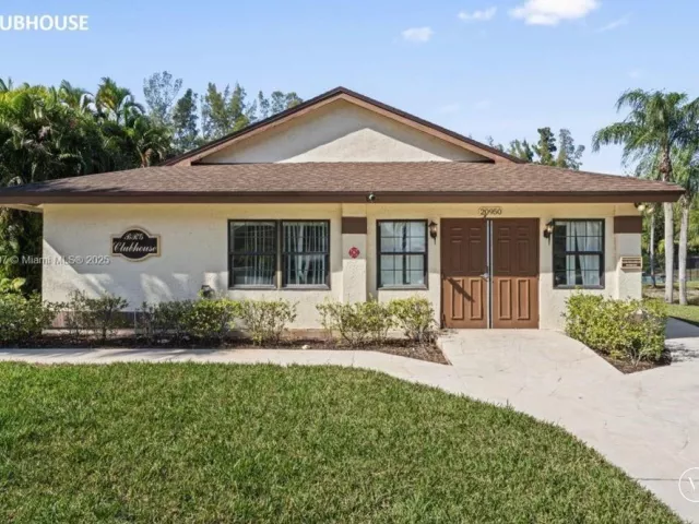 Продажа дома по адресу 20929 BOCA RIDGE Drive W - фото 9268211