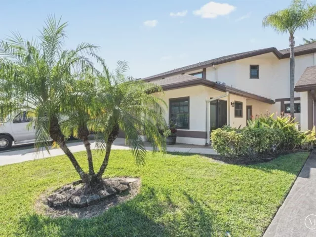 Продажа дома по адресу 20929 BOCA RIDGE Drive W - фото 9268202