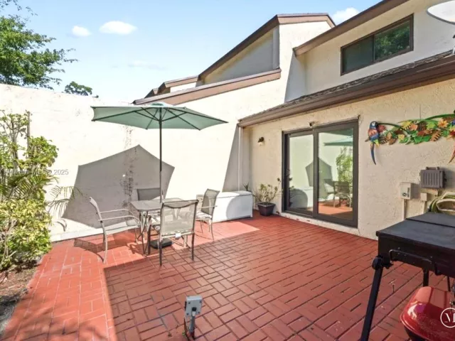 Продажа дома по адресу 20929 BOCA RIDGE Drive W - фото 9268208