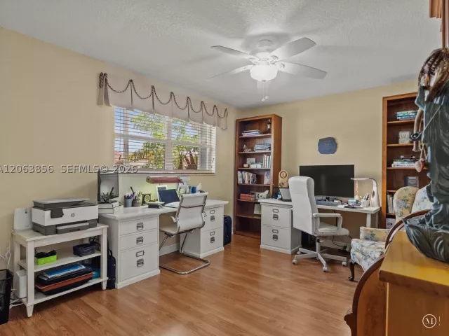 Продажа дома по адресу 11482 SW 28th Ter - фото 9281517