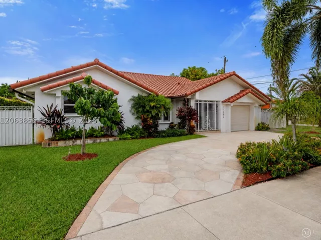 Продажа дома по адресу 11482 SW 28th Ter - фото 9281505