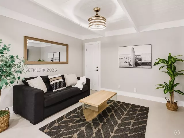 Продажа дома по адресу 1321 NE 26th Ter - фото 8978964