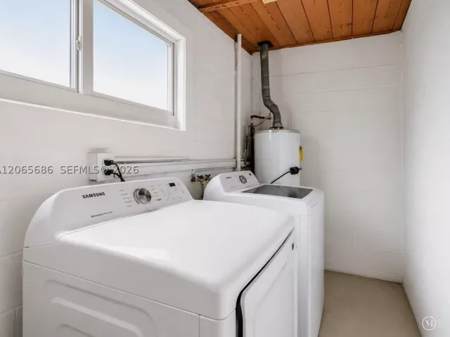 Продажа дома по адресу 1321 NE 26th Ter - фото 8978970