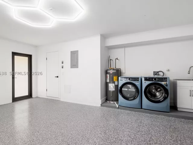 Продажа дома по адресу 1543 SW 1st Ave - фото 9274519