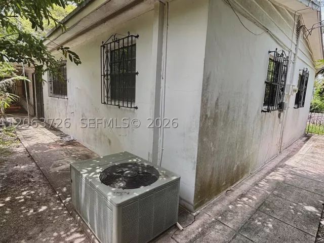 Продажа дома по адресу 5300 SW 103rd Pl - фото 8988301