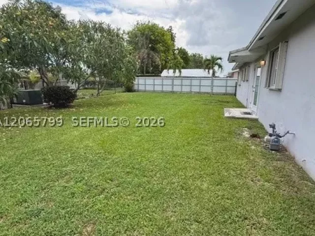 Продажа дома по адресу 15435 SW 108th Ct - фото 8988619