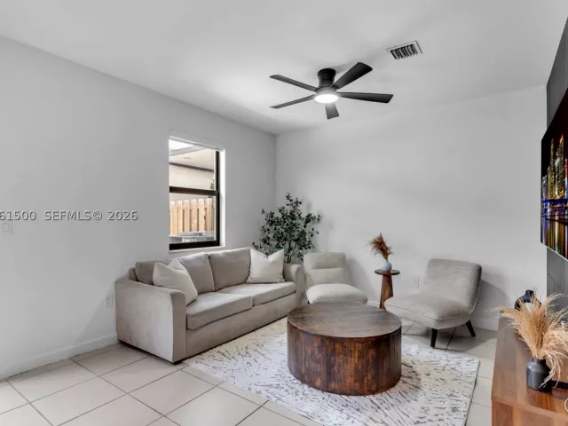 Продажа дома по адресу 23052 SW 129th Pl - фото 8988573