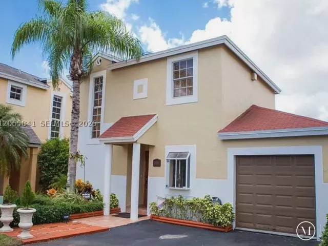 Продажа дома по адресу 9036 SW 148th Ct - фото 8988429