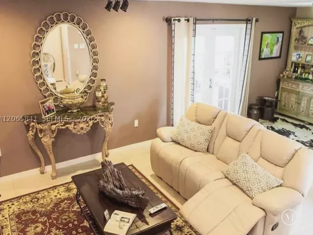 Продажа дома по адресу 9036 SW 148th Ct - фото 8988430