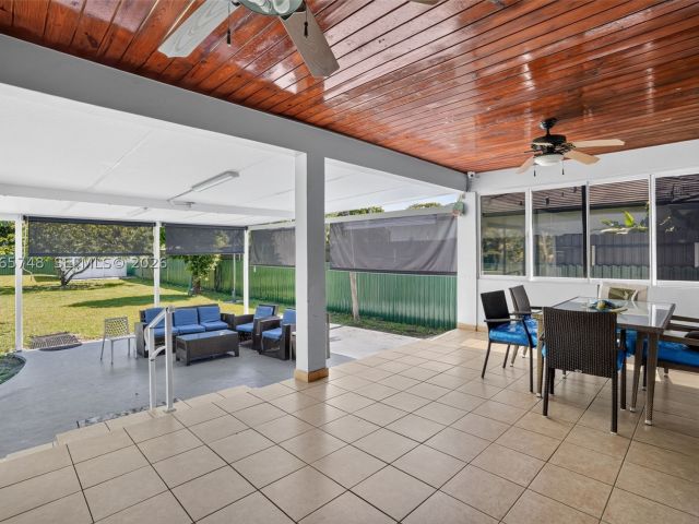 Продажа дома по адресу 6010 SW 19 ST - фото 9426436