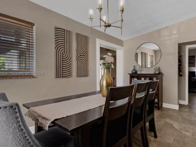 Продажа дома по адресу 3500 SW 13th St - фото 8988690