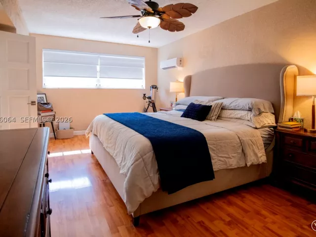 Продажа дома по адресу 3500 SW 13th St - фото 8988698
