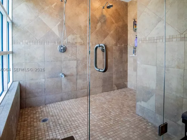 Продажа дома по адресу 3500 SW 13th St - фото 8988706