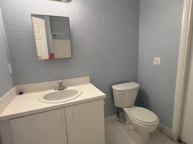Продажа дома по адресу 3282 NW 75th Way - фото 9203231