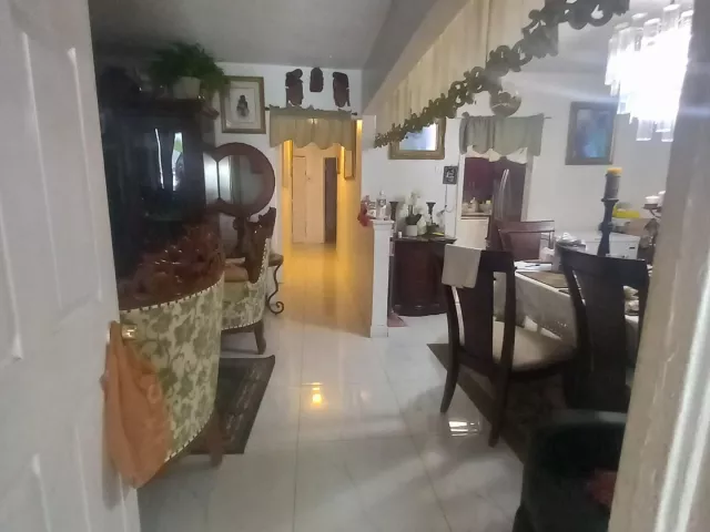 Продажа дома по адресу 3180 NW 49TH Street - фото 9353554