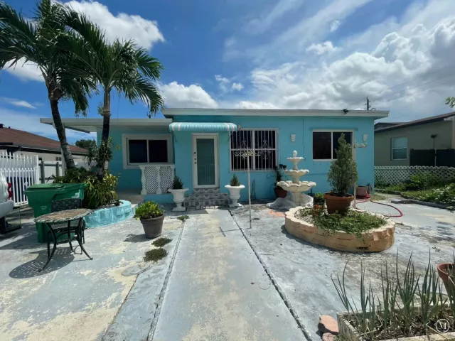Продажа дома по адресу 3180 NW 49TH Street - фото 9353545