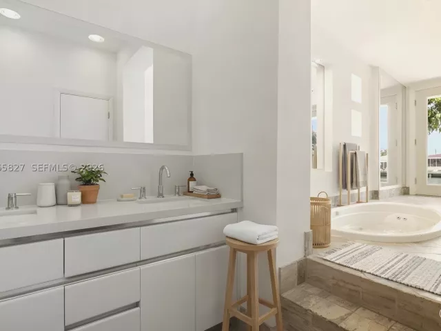 Продажа дома по адресу 1525 Calais Dr - фото 9385904