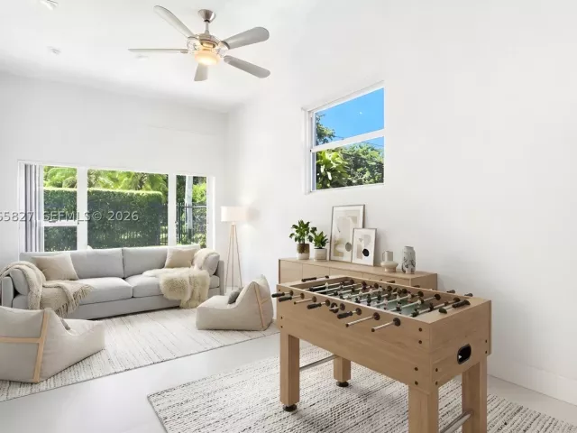 Продажа дома по адресу 1525 Calais Dr - фото 9385907