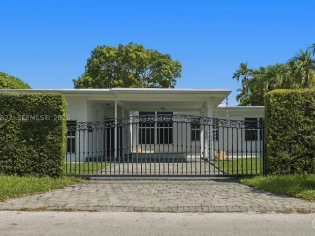 Продажа дома по адресу 1525 Calais Dr - фото 9385887