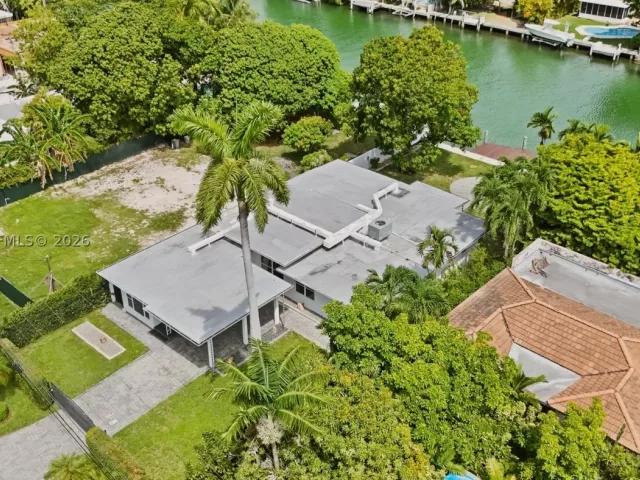 Продажа дома по адресу 1525 Calais Dr - фото 9385893