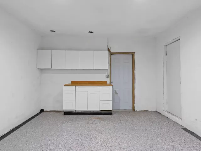 Продажа дома по адресу 1255 SW 15TH Avenue - фото 9281942