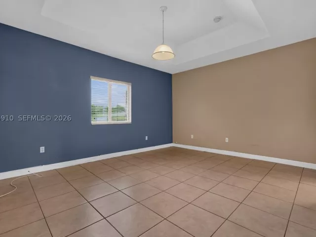 Продажа дома по адресу 6776 SW 22nd St - фото 9259733