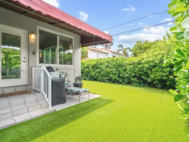 Продажа дома по адресу 810 Venetia Ave - фото 8996248