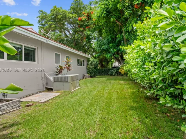 Продажа дома по адресу 810 Venetia Ave - фото 8996249