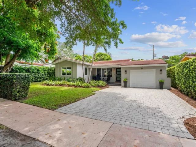Продажа дома по адресу 810 Venetia Ave - фото 8996258