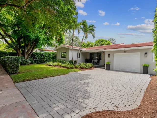 Продажа дома по адресу 810 Venetia Ave - фото 8996259