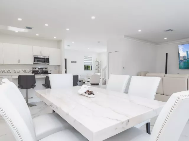 Продажа дома по адресу 11911 SW 239th St - фото 9035486