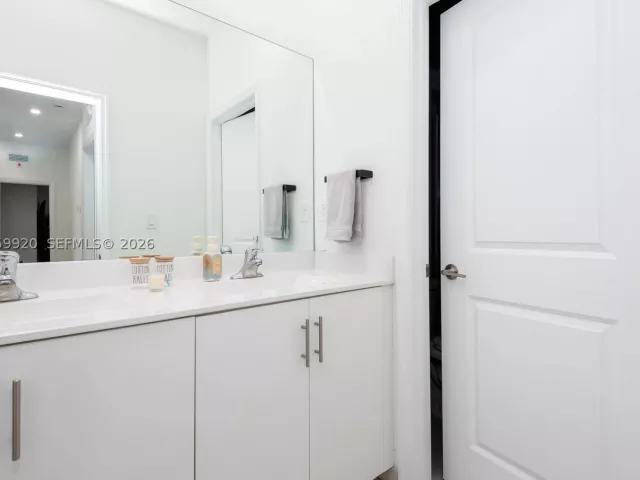 Продажа дома по адресу 11911 SW 239th St - фото 9035513