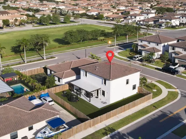 Продажа дома по адресу 11911 SW 239th St - фото 9035527