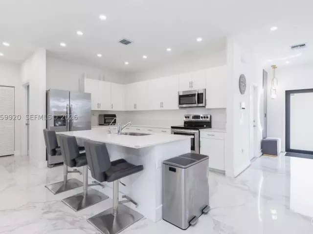 Продажа дома по адресу 11911 SW 239th St - фото 9035483