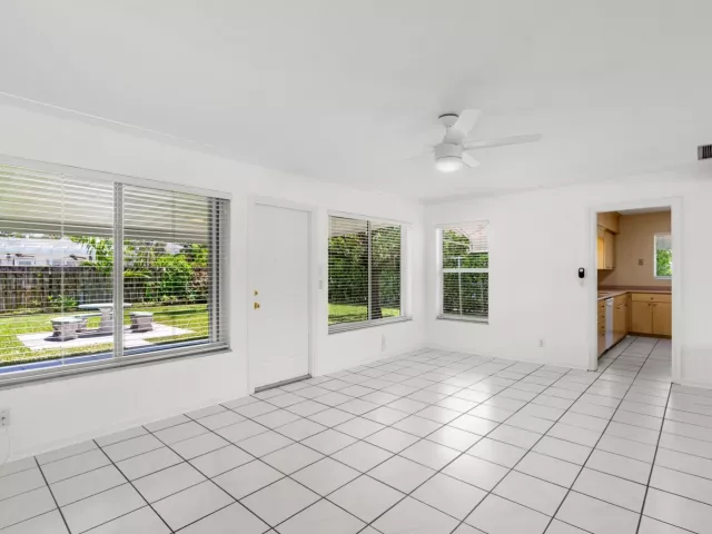 Продажа дома по адресу 360 PALMETTO Street - фото 9034501