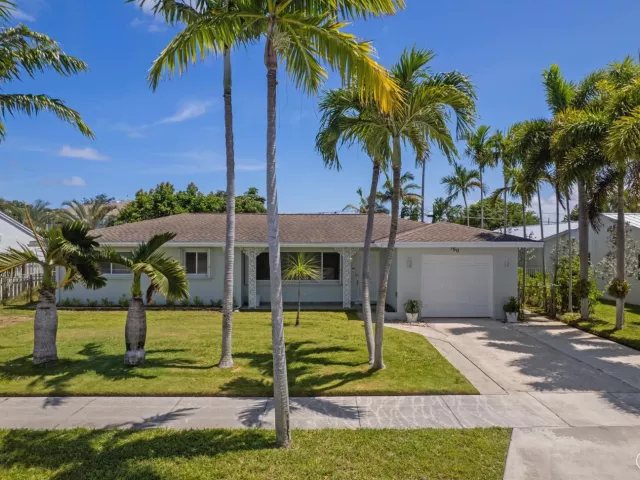 Продажа дома по адресу 360 PALMETTO Street - фото 9034488