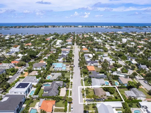 Продажа дома по адресу 360 PALMETTO Street - фото 9034491