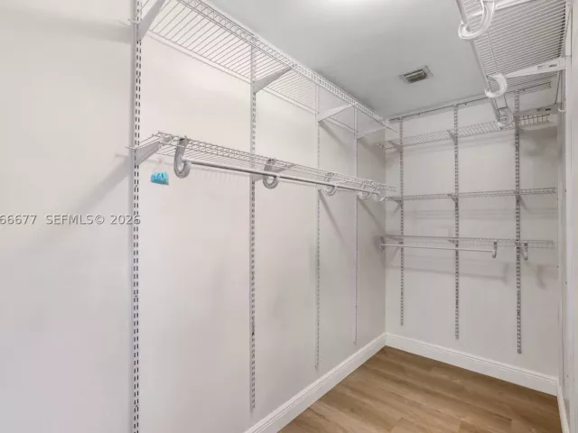 Продажа дома по адресу 2929 SW 18th terrace - фото 9268006
