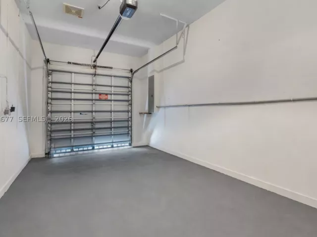 Продажа дома по адресу 2929 SW 18th terrace - фото 9268014
