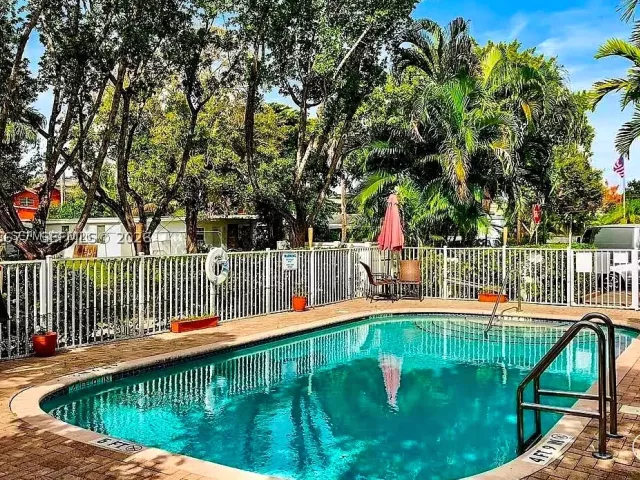 Продажа дома по адресу 2929 SW 18th terrace - фото 9268017