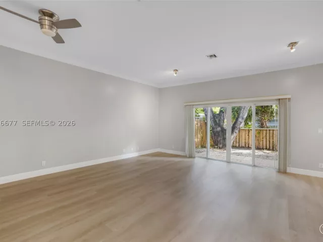 Продажа дома по адресу 2929 SW 18th terrace - фото 9267997
