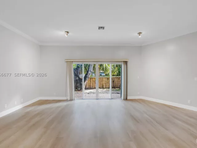 Продажа дома по адресу 2929 SW 18th terrace - фото 9267999
