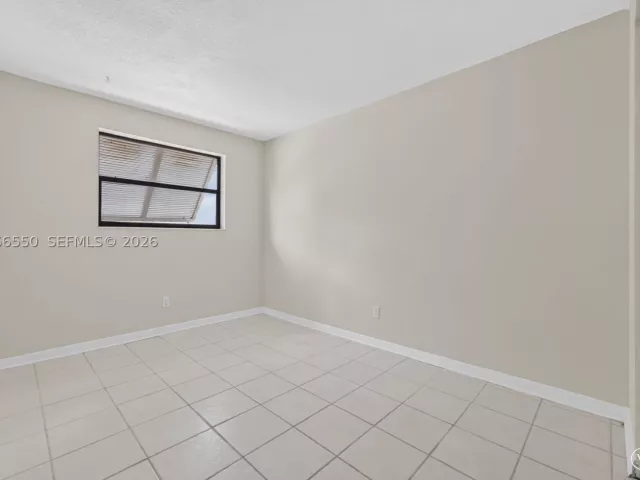 Продажа дома по адресу 1217 NW 122nd Ter - фото 9035370