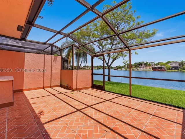 Продажа дома по адресу 1217 NW 122nd Ter - фото 9035374