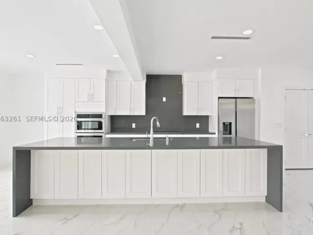 Продажа дома по адресу 12810 Cyprus Rd - фото 9011742