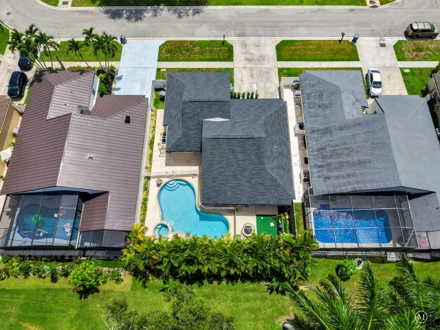 Продажа дома по адресу 21641 SUTTERS Lane - фото 9043898