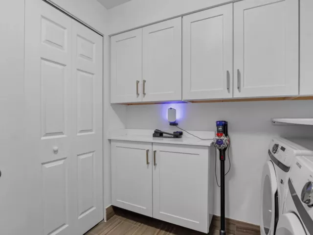 Продажа дома по адресу 335 NE 7th Street - фото 9310970