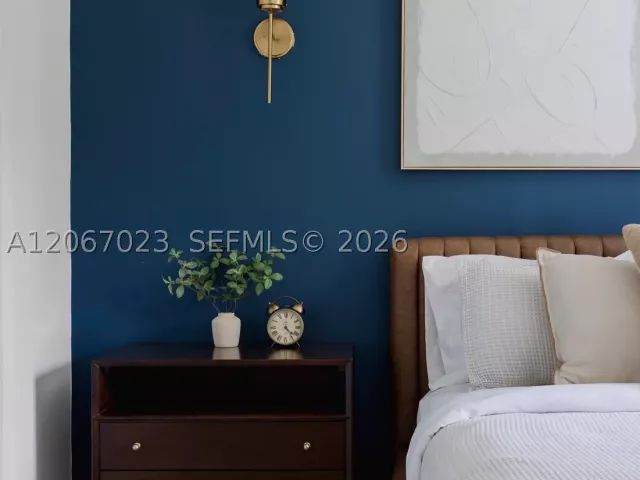 Продажа дома по адресу 1868 SW 13th St - фото 9300595