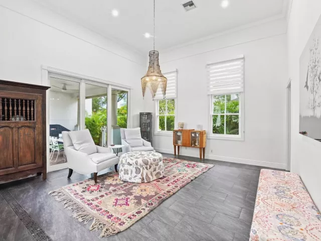 Продажа дома по адресу 5756 NW 39TH Way - фото 9247339